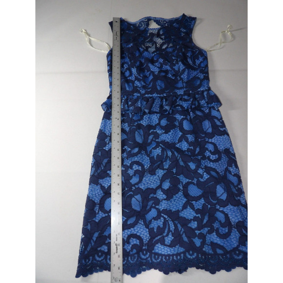Lilly Pulitzer Sz 2 Dress Blue Lace Peplum Knee Modest Sleeveless Eyelet Keyhole - Picture 11 of 14